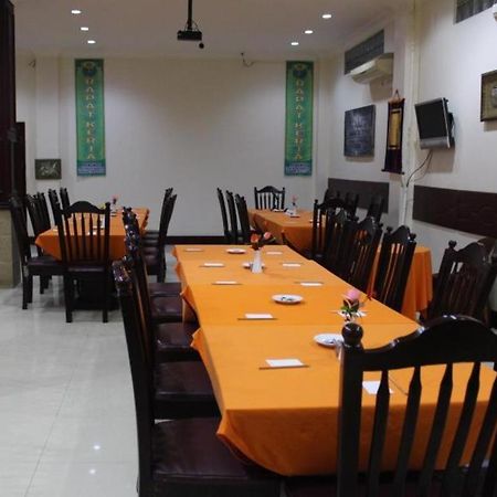 Hotel Dynasty Tarakan Esterno foto