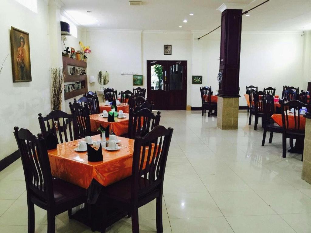 Hotel Dynasty Tarakan Esterno foto