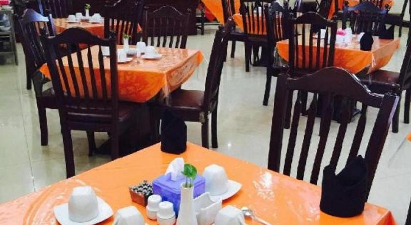 Hotel Dynasty Tarakan Esterno foto
